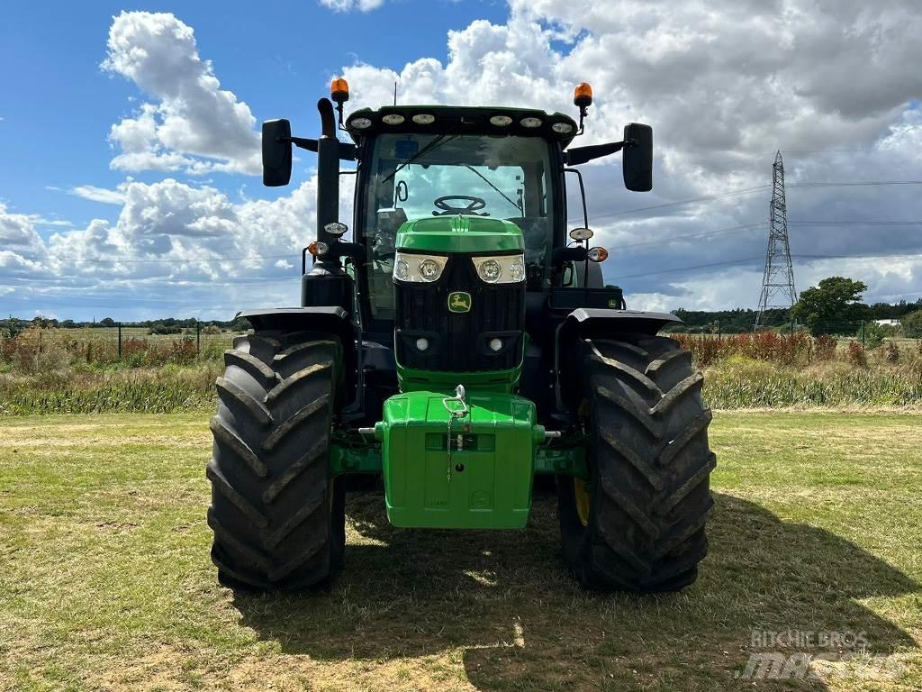 John Deere 6215R Tratores Agrícolas usados
