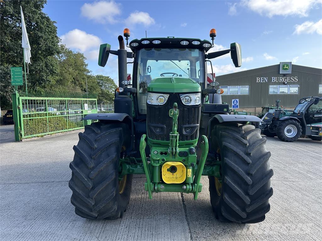 John Deere 6R215 Tratores Agrícolas usados