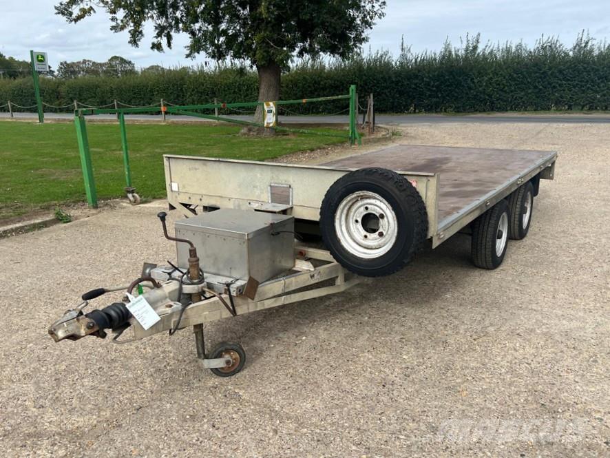 RICHARDSON  Espalhadores de estrume