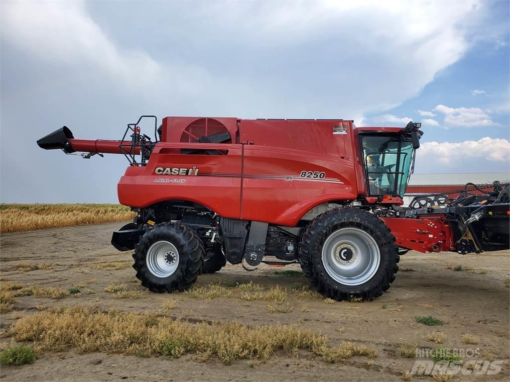 Case IH 8250 Ceifeiras debulhadoras