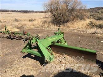 John Deere  Grades