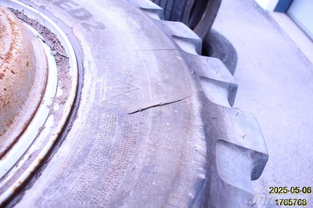 Michelin XMINED2 Pneus