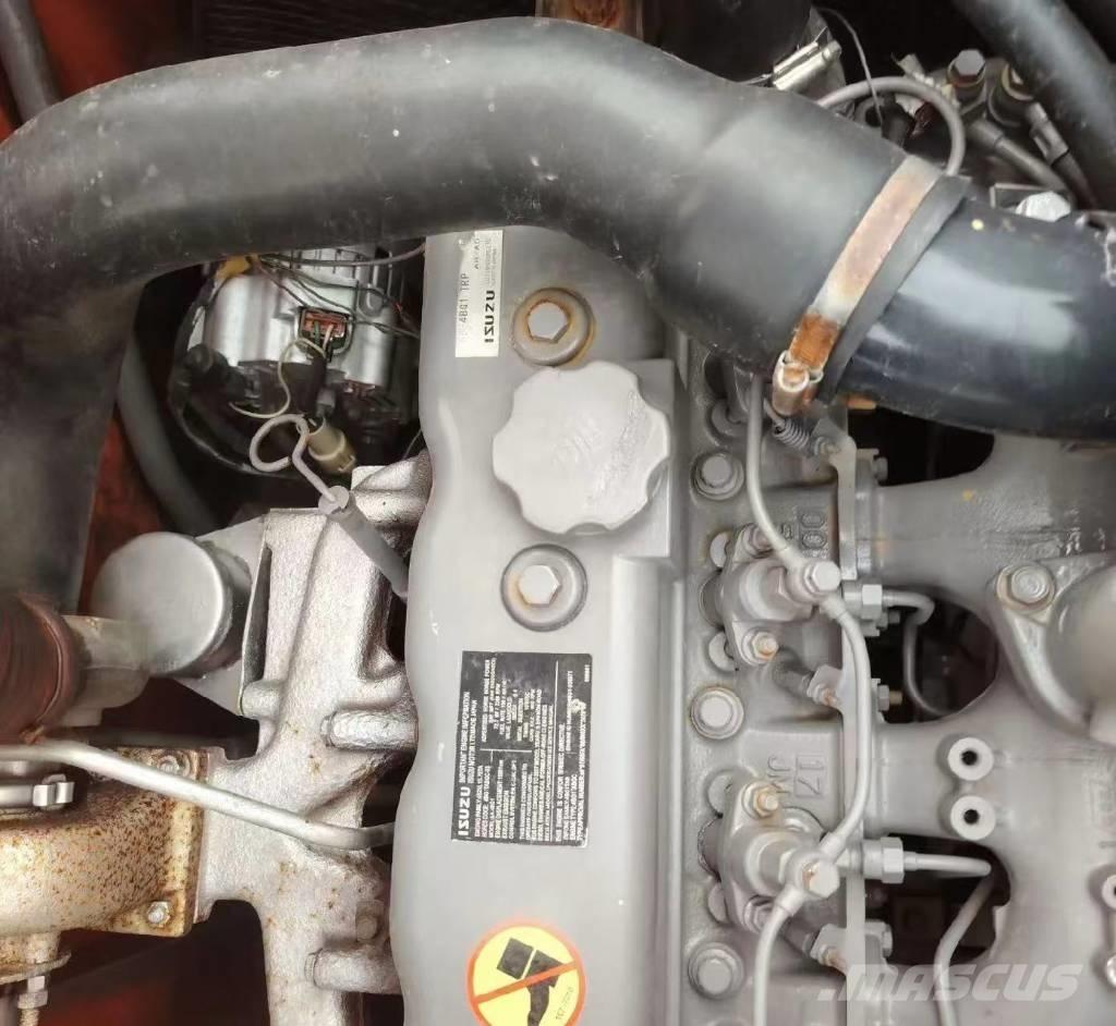 Hitachi 135US-6 Escavadeiras de esteiras