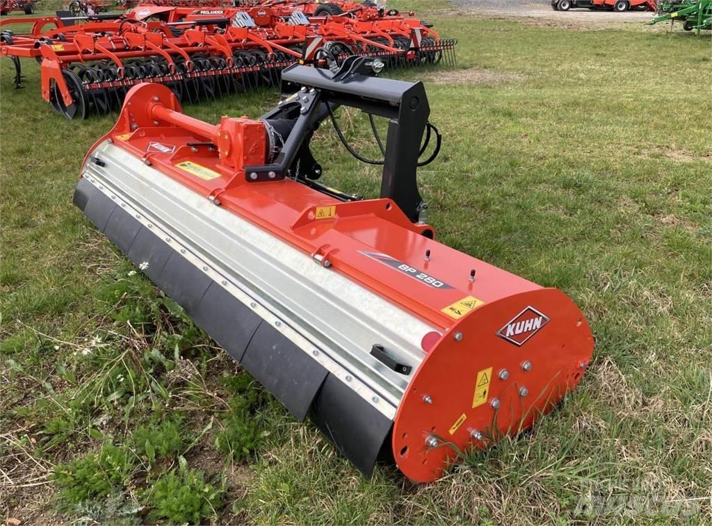 Kuhn BP 280 Gadanheiras e cortadores de folhas para pastos