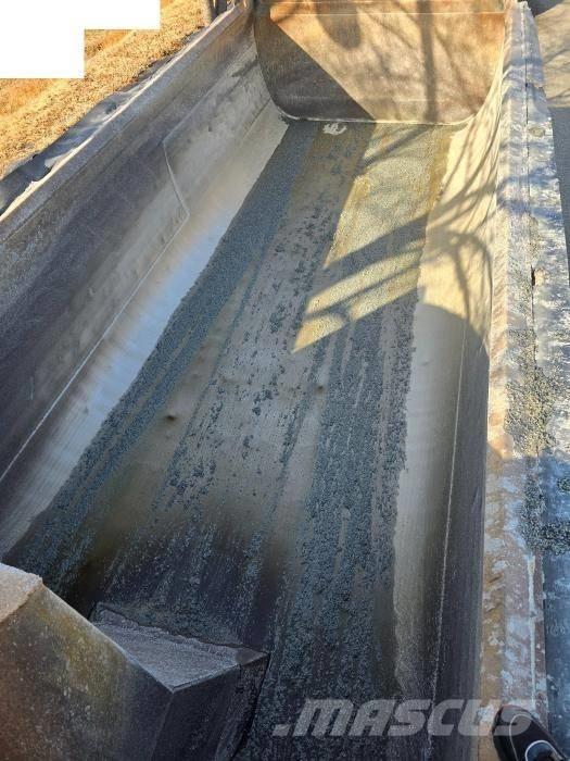 Mercedes-Benz 3951 Dumpers de obras