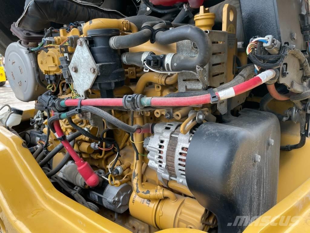 CAT 907M Carregadeiras de rodas