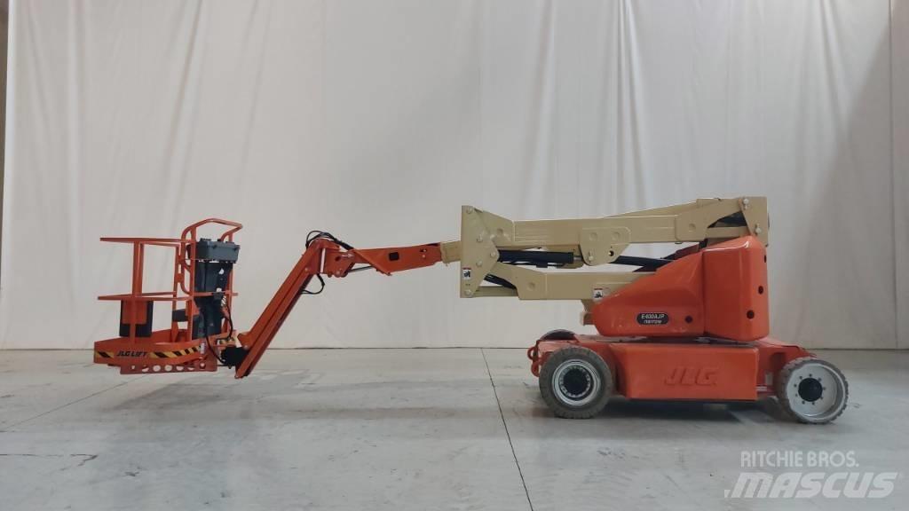 JLG E 400 AJPN Elevadores braços articulados