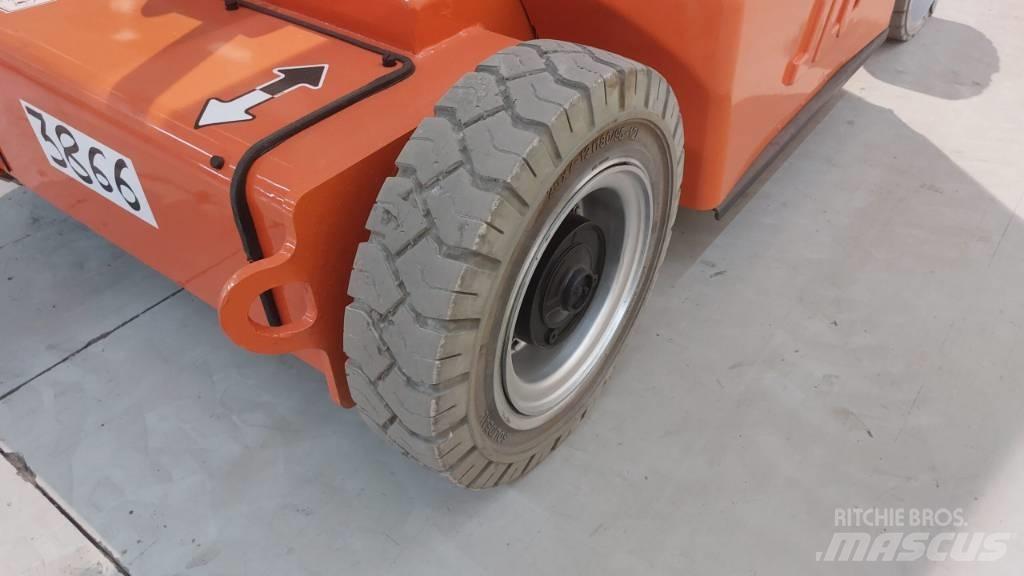 JLG E 400 AJPN Elevadores braços articulados