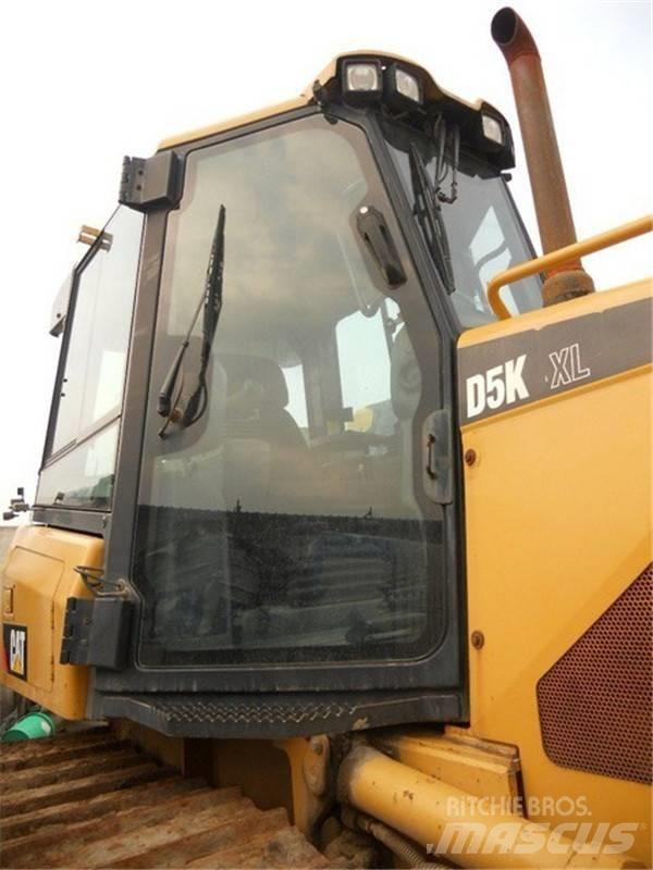 CAT D 5 K LGP Dozers - Tratores rastos