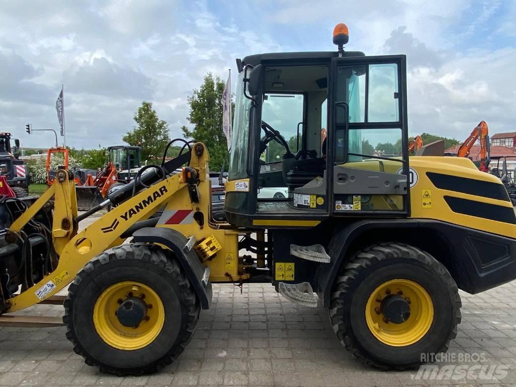 Yanmar V100 Carregadeiras de rodas