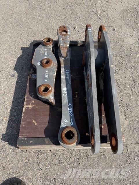 Volvo BUCKET LINK Baldes