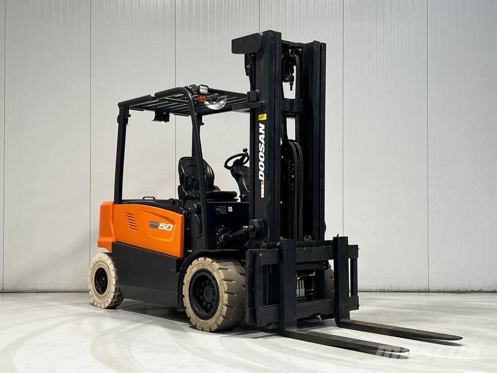 Doosan B50X-7 Empilhadores eléctricos
