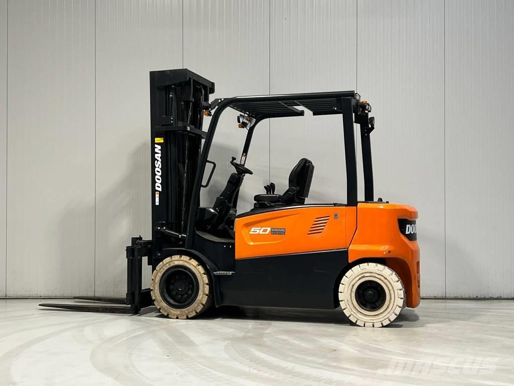 Doosan B50X-7 Empilhadores eléctricos