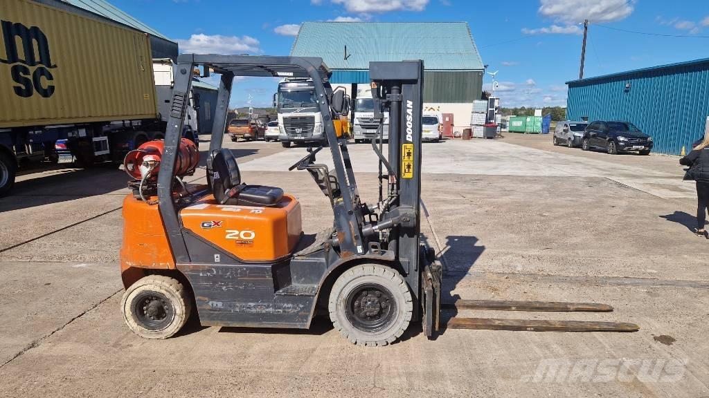 Doosan G 20 G Empilhadores a gás