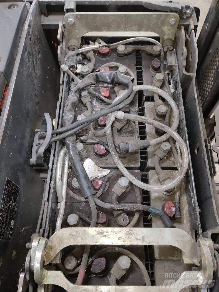 Linde D12HPSP Empilhador para operador externo
