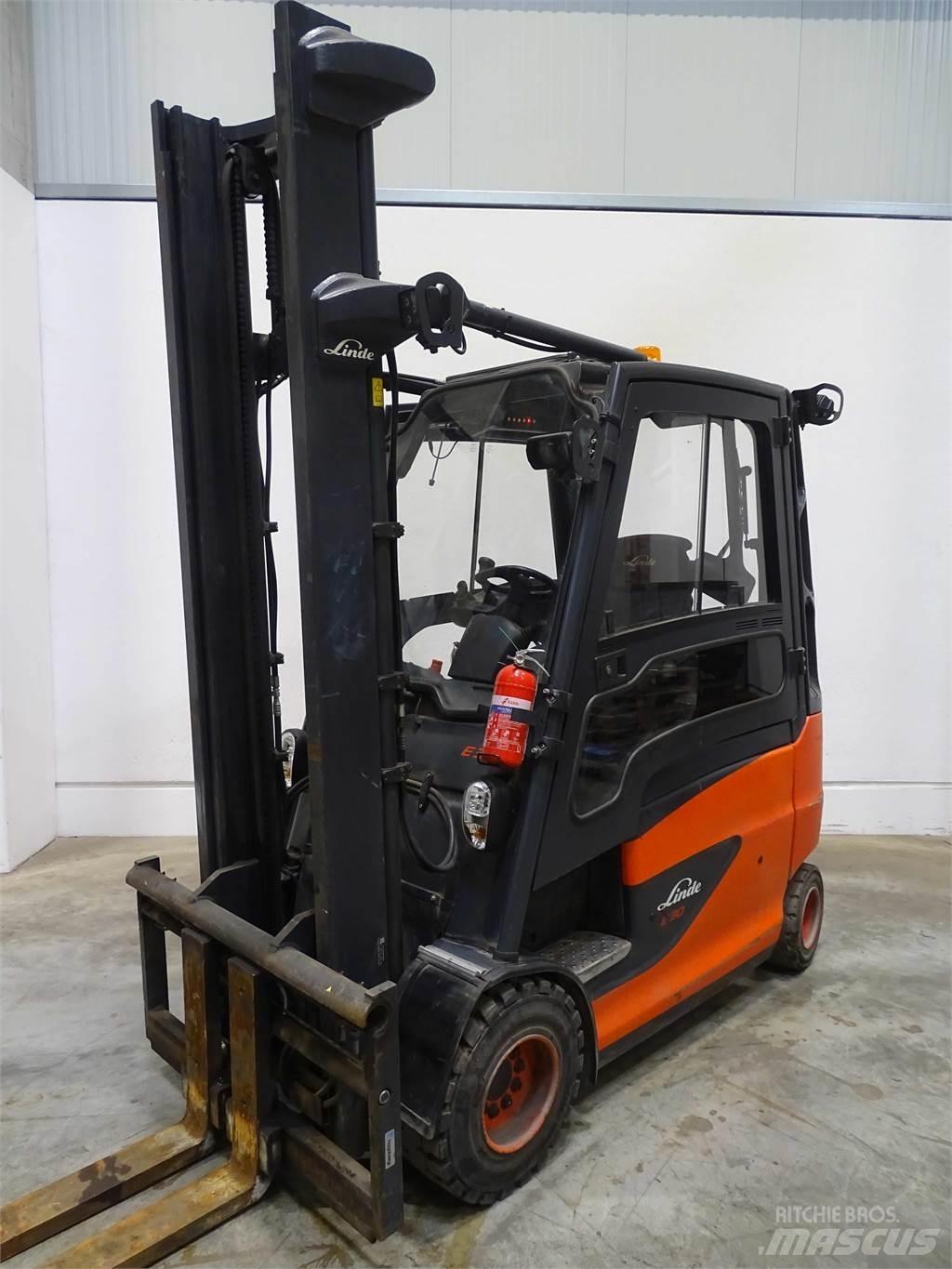 Linde E30 Empilhadores eléctricos