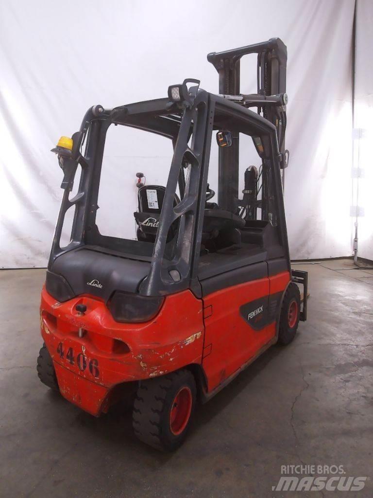 Linde E30L-01 Empilhadores eléctricos
