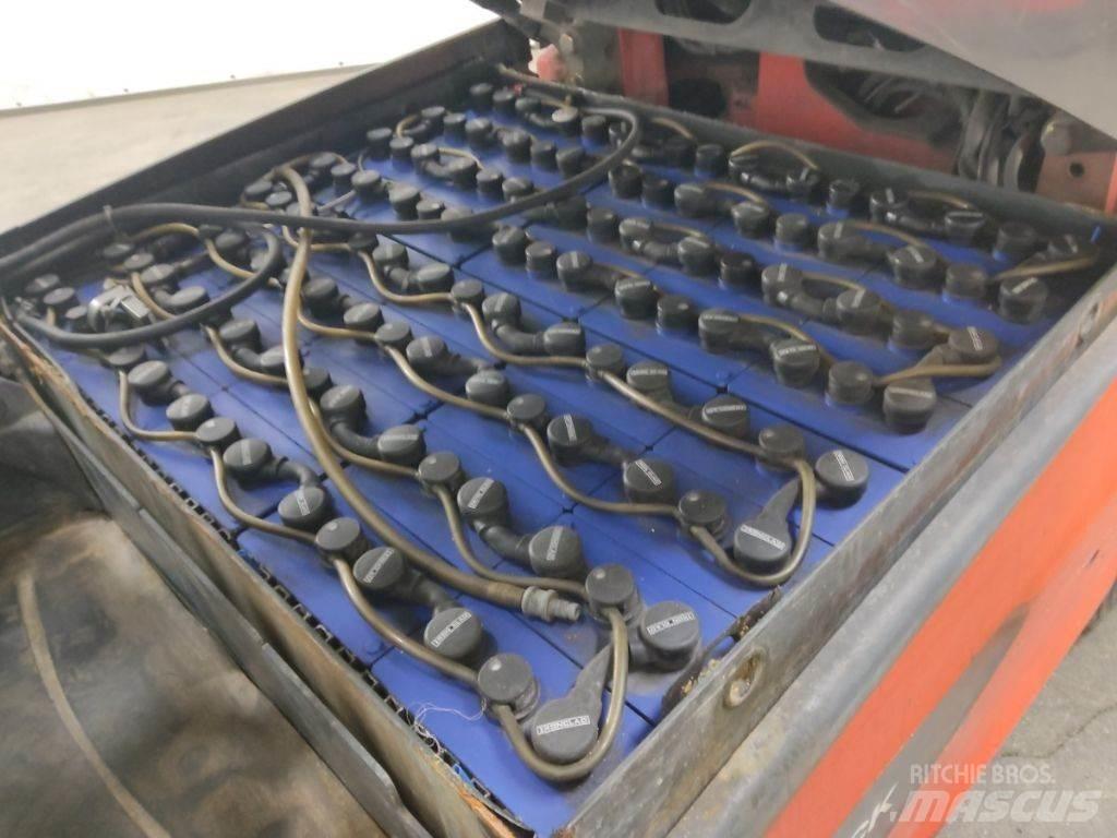 Linde E30L-01 Empilhadores eléctricos