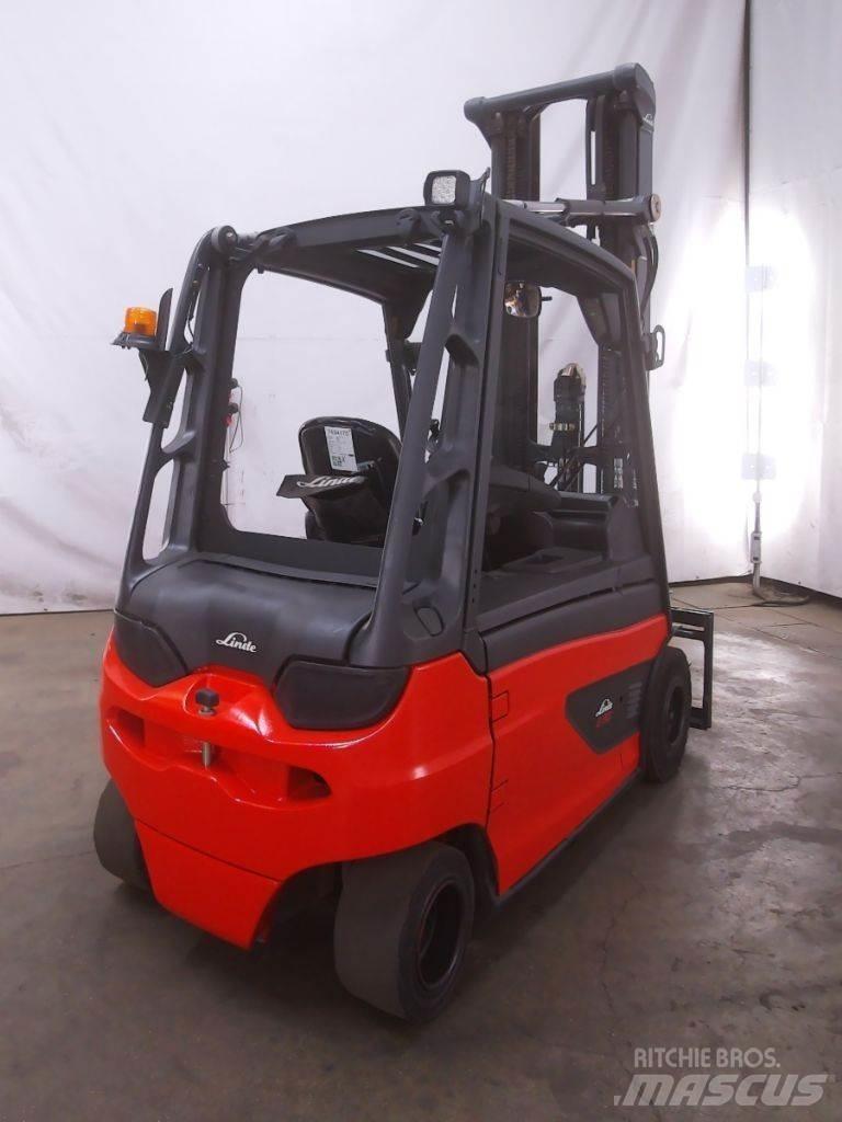 Linde E30L-01 Empilhadores eléctricos