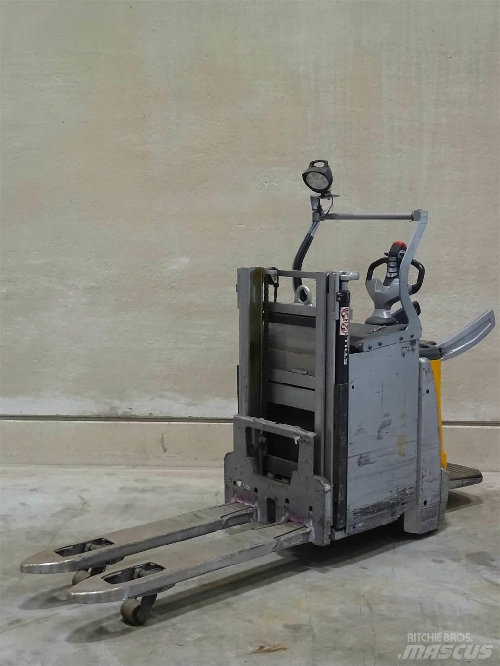 Still EXD-SF20 Empilhador para operador externo