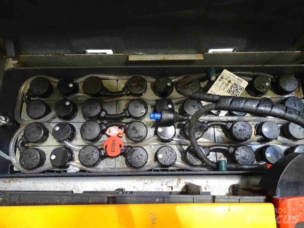 Still EXD18L Empilhador para operador externo