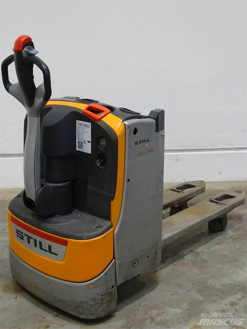 Still EXU-H18 Empilhador para operador externo