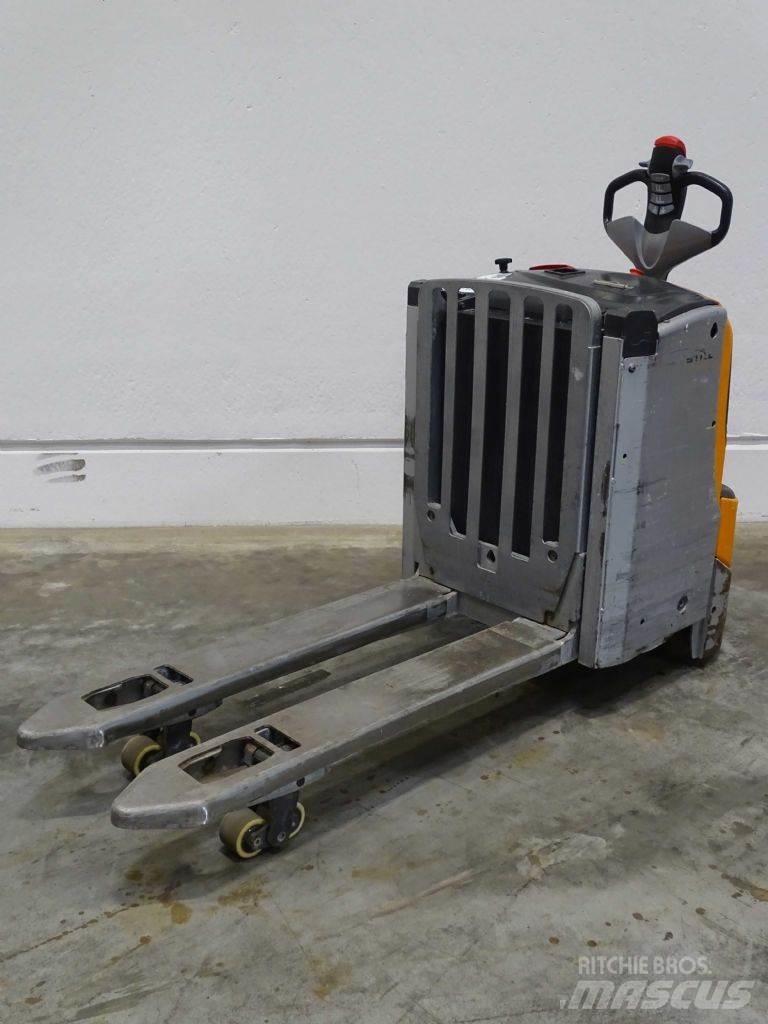 Still EXU-H20 Empilhador para operador externo