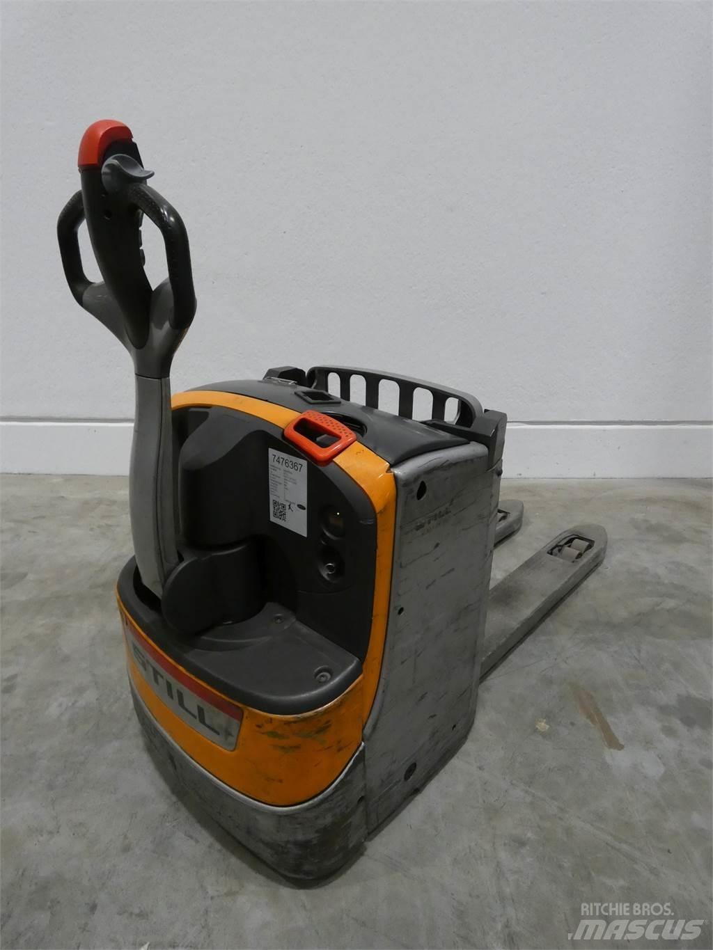 Still EXU-H20 Empilhador para operador externo