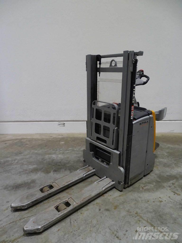 Still EXV-SF14 Empilhador para operador externo