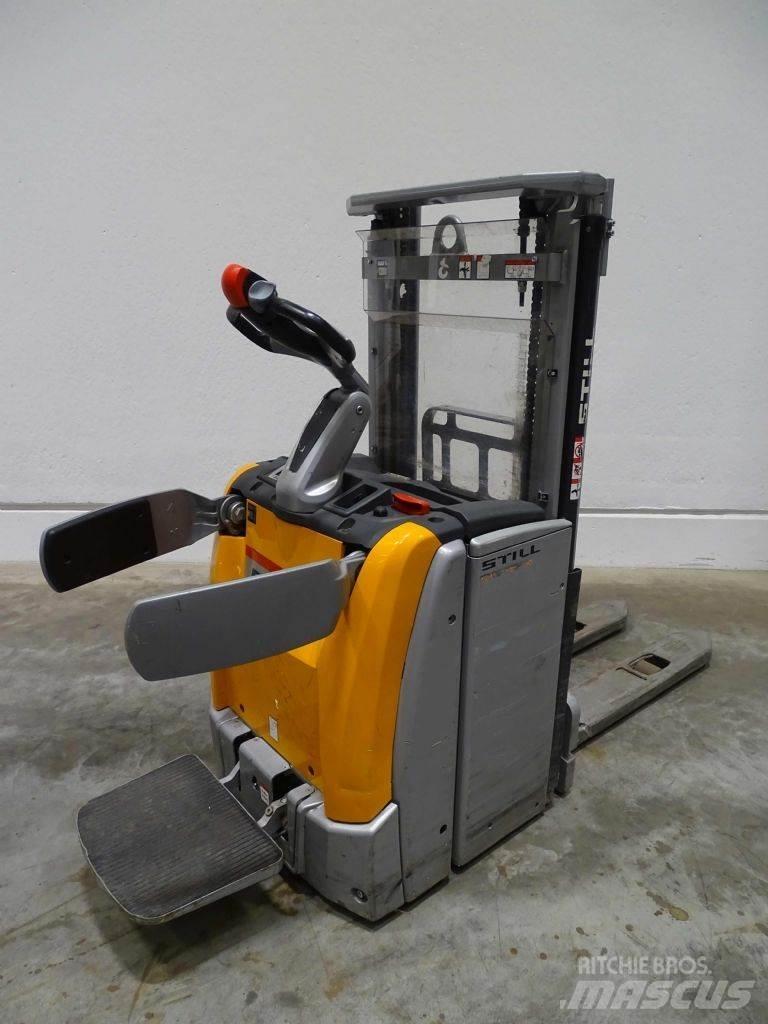 Still EXV-SF14 Empilhador para operador externo