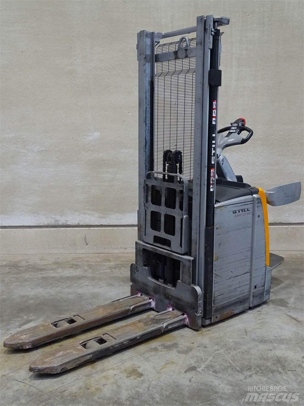 Still EXV-SF14 Empilhador para operador externo