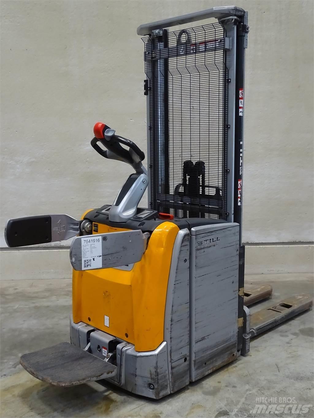 Still EXV-SF14 Empilhador para operador externo