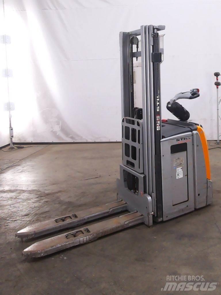 Still EXV-SF14I Empilhador para operador externo
