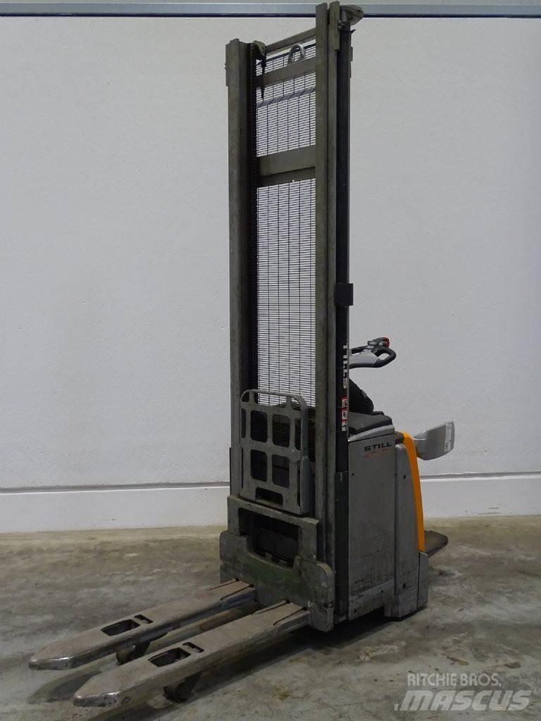 Still EXV-SF14I Empilhador para operador externo
