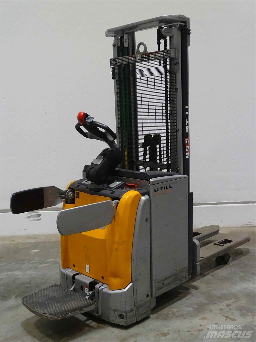 Still EXV-SF16I Empilhador para operador externo