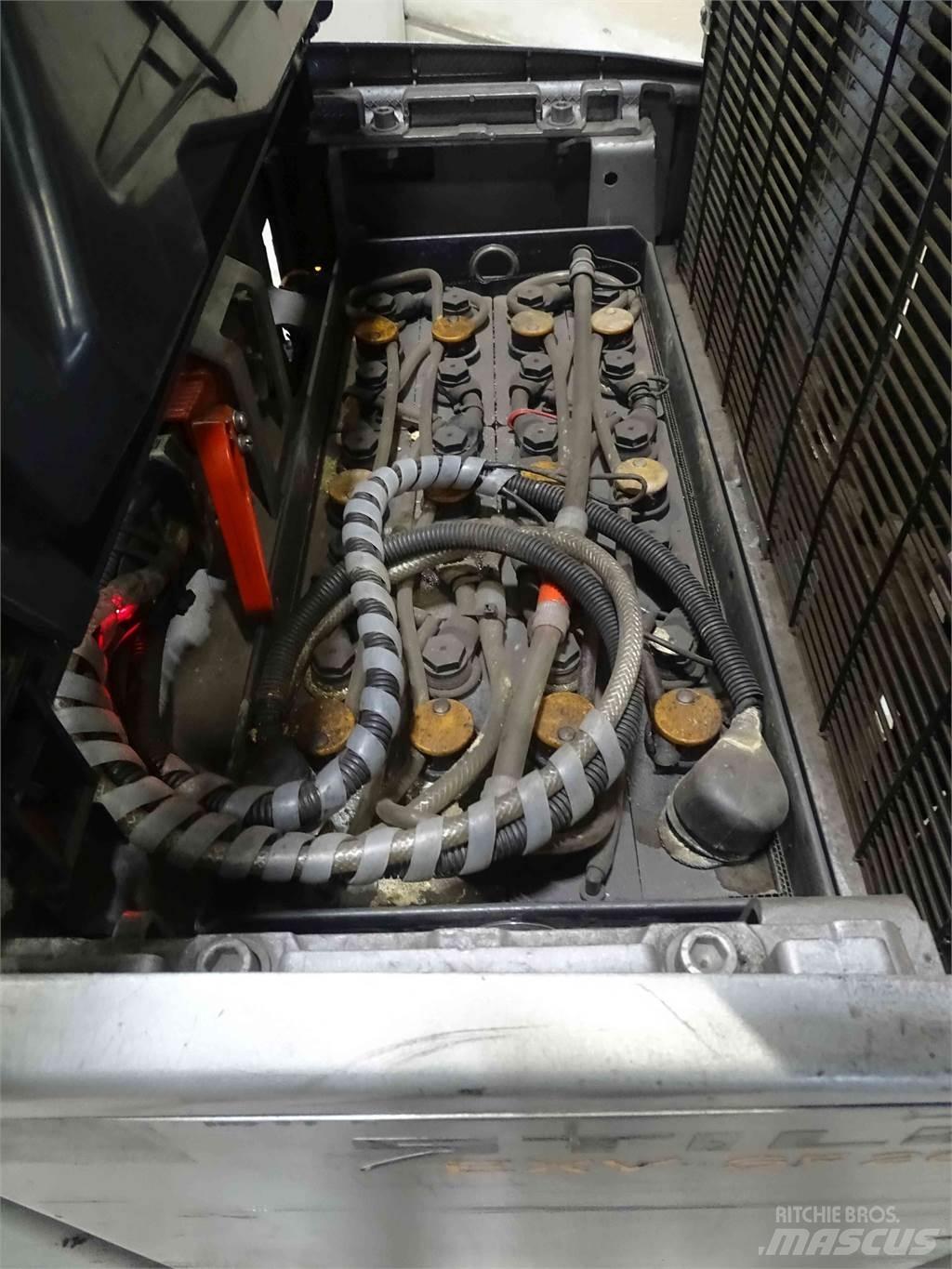 Still EXV-SF20I Empilhador para operador externo