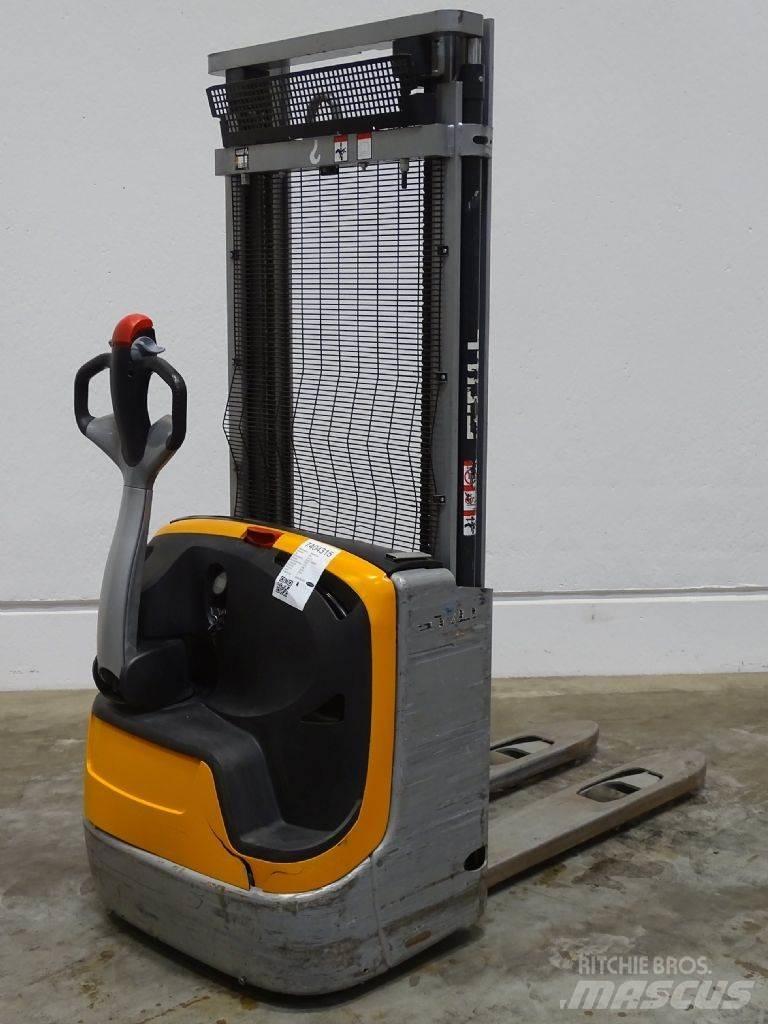Still EXV10 Empilhador para operador externo