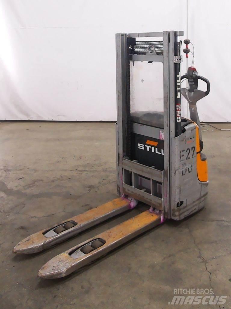 Still EXV12 Empilhador para operador externo