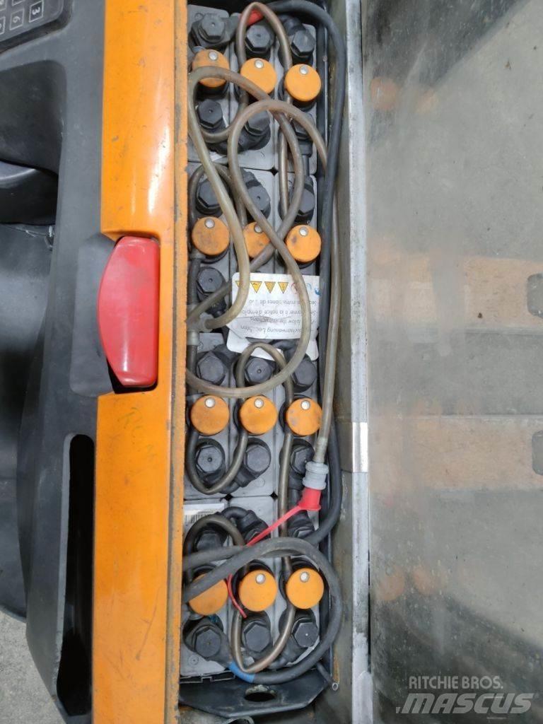 Still EXV12 Empilhador para operador externo