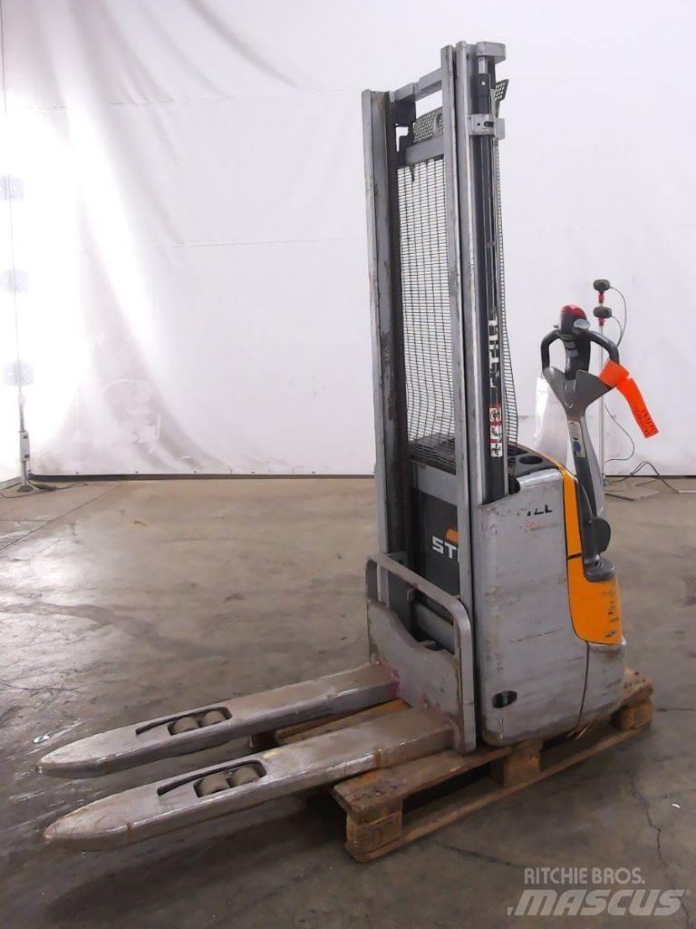 Still EXV12 Empilhador para operador externo
