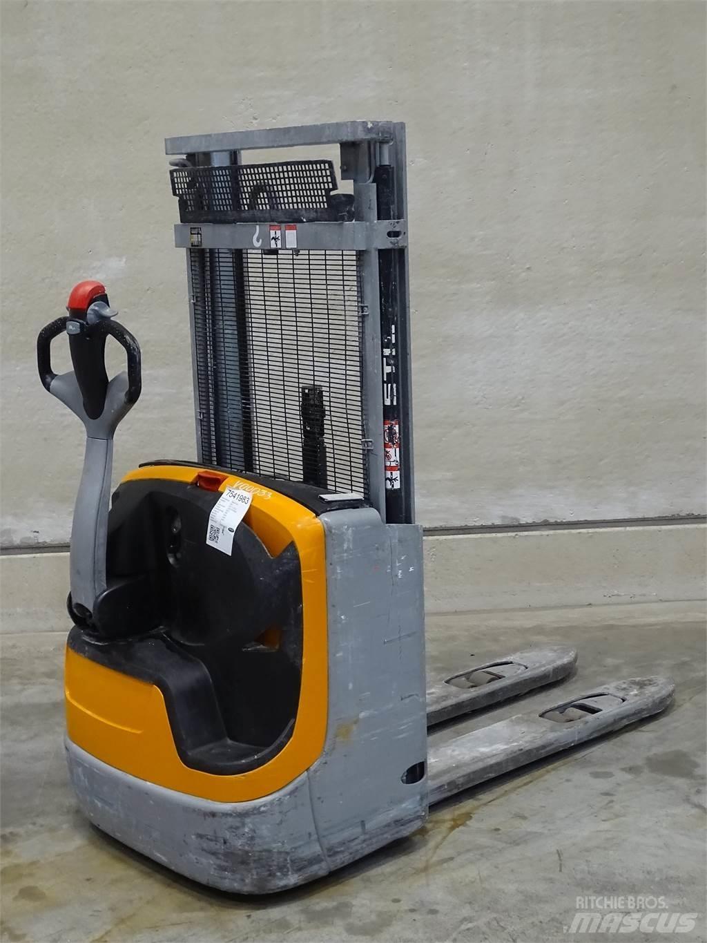 Still EXV12 Empilhador para operador externo