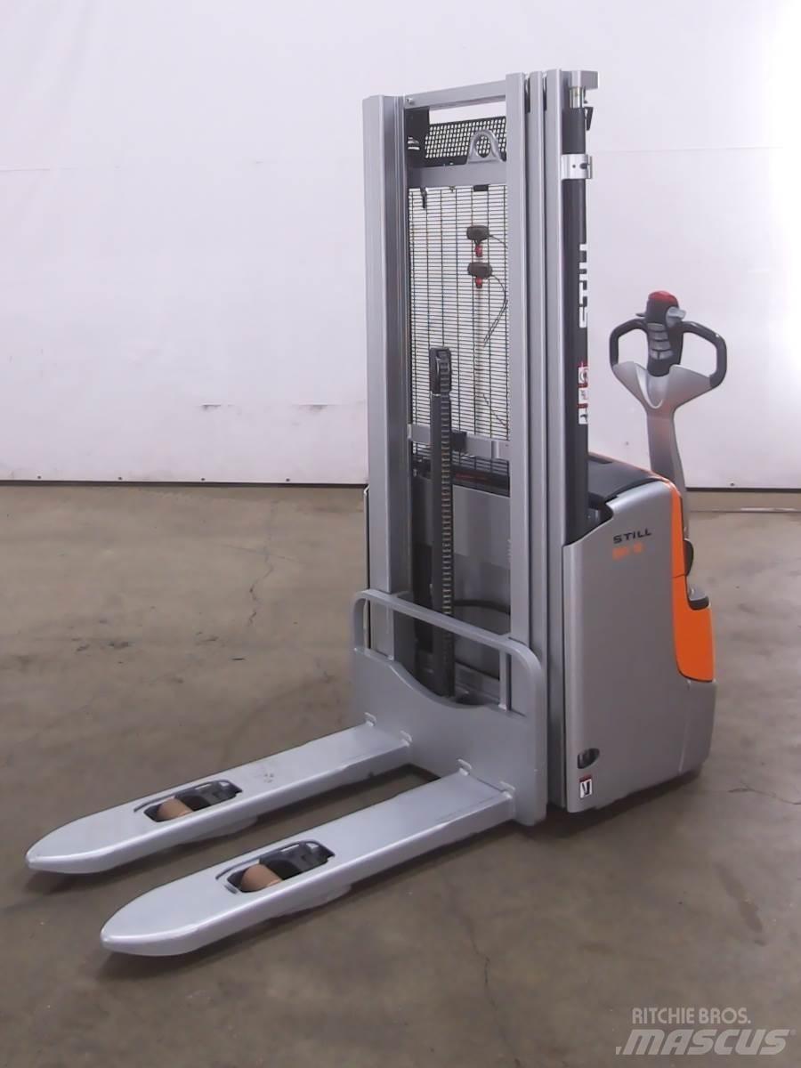 Still EXV12I Empilhador para operador externo