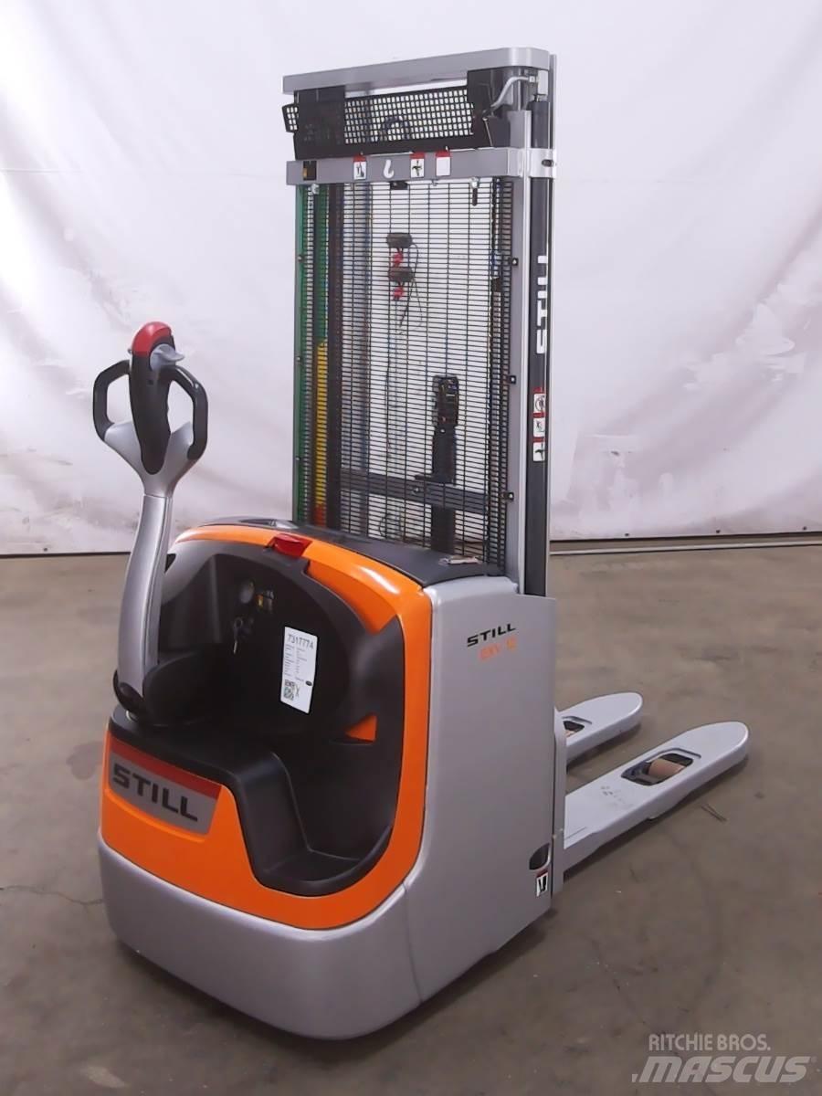 Still EXV12I Empilhador para operador externo