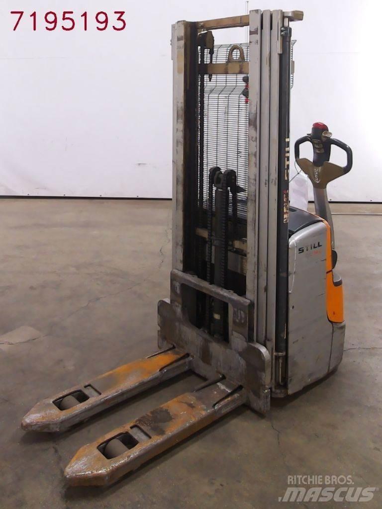 Still EXV14C Empilhador para operador externo