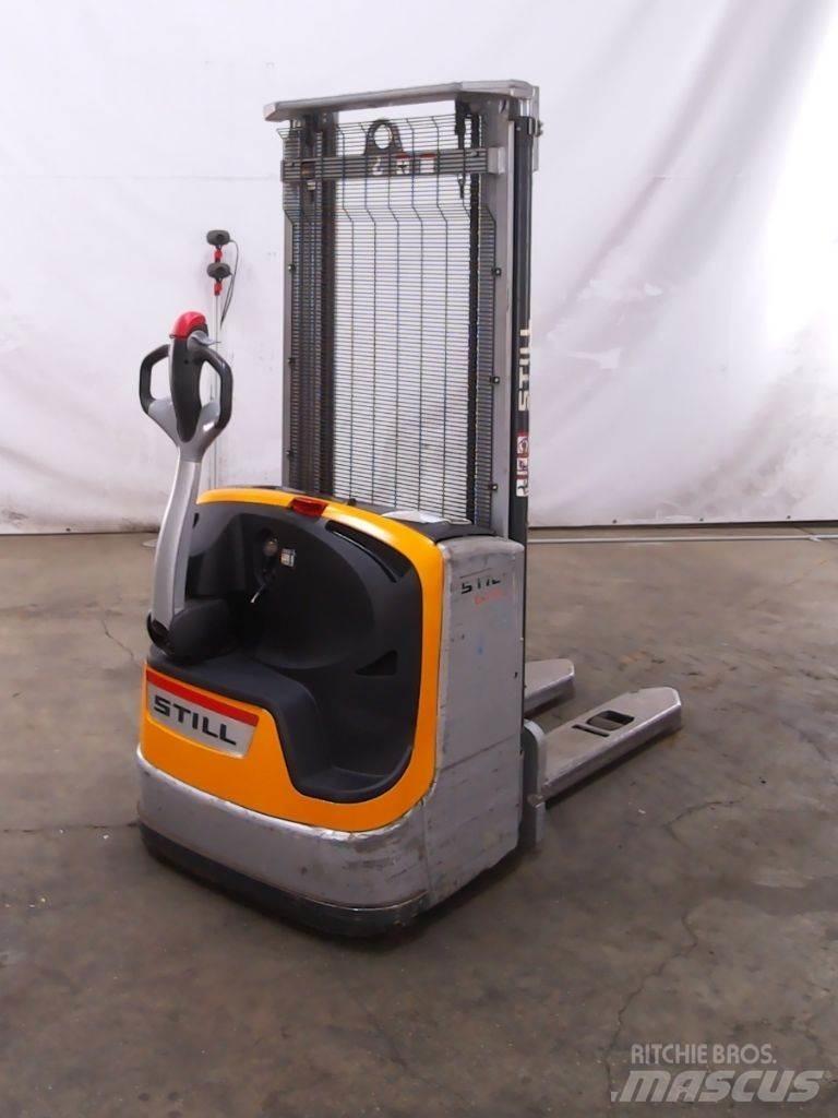 Still EXV14C Empilhador para operador externo