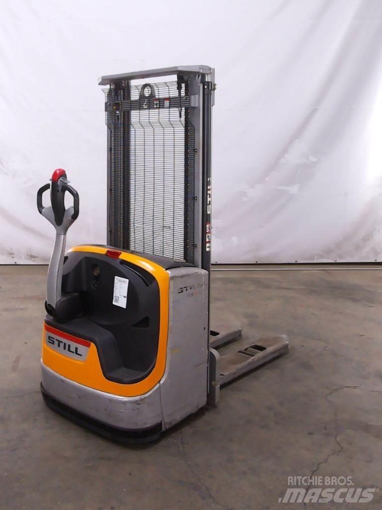 Still EXV14C Empilhador para operador externo
