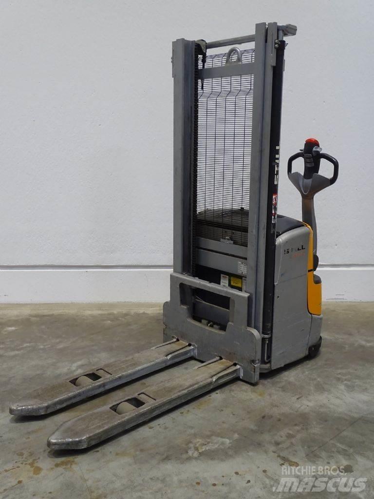 Still EXV14C Empilhador para operador externo