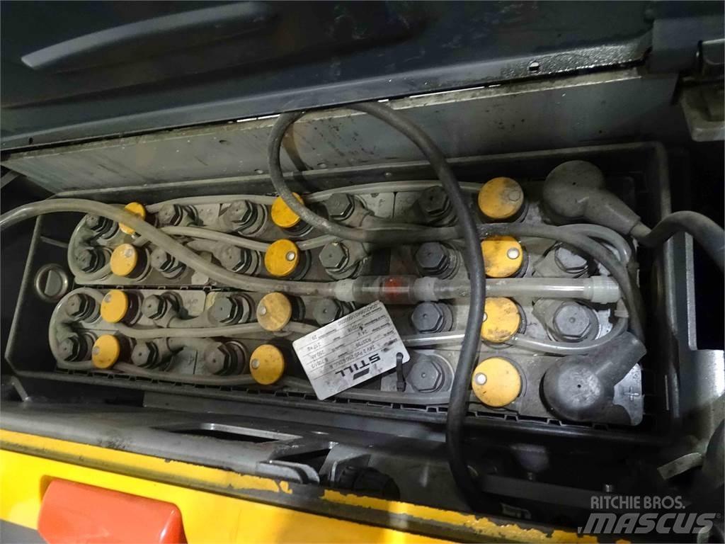 Still EXV14C Empilhador para operador externo