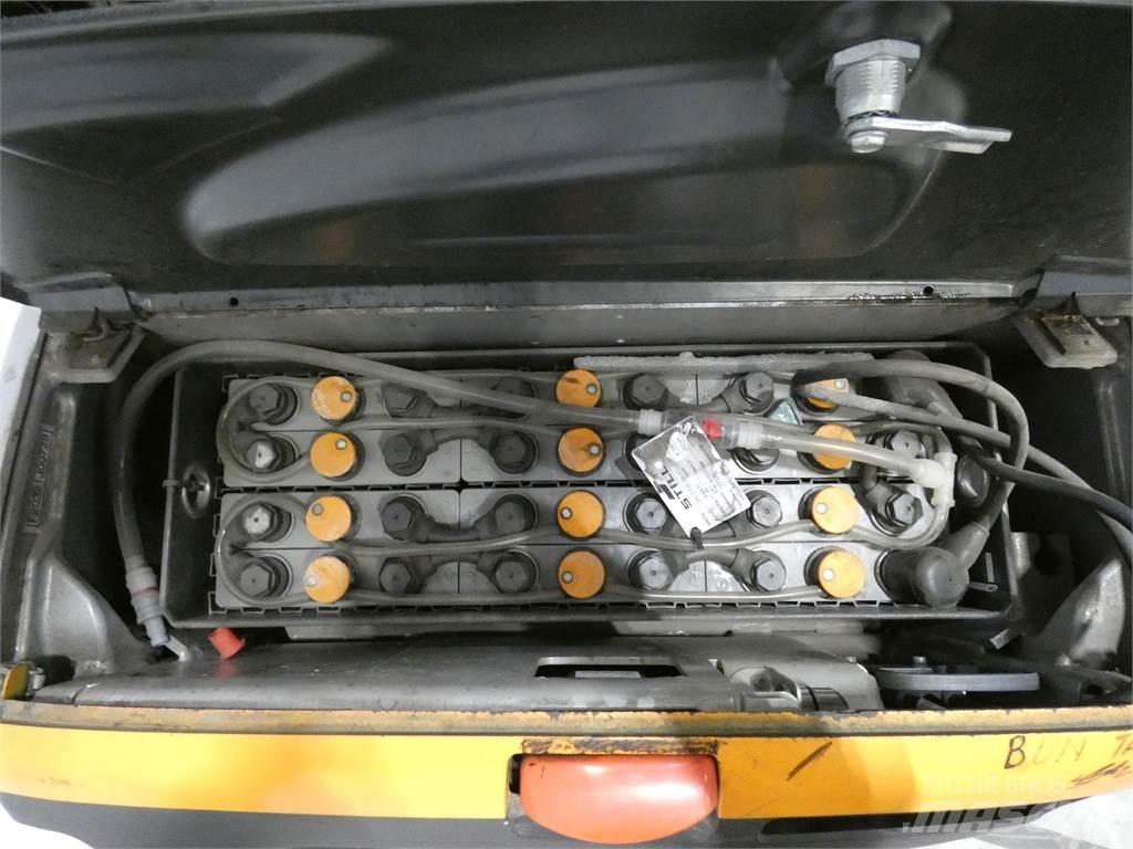 Still EXV14C Empilhador para operador externo