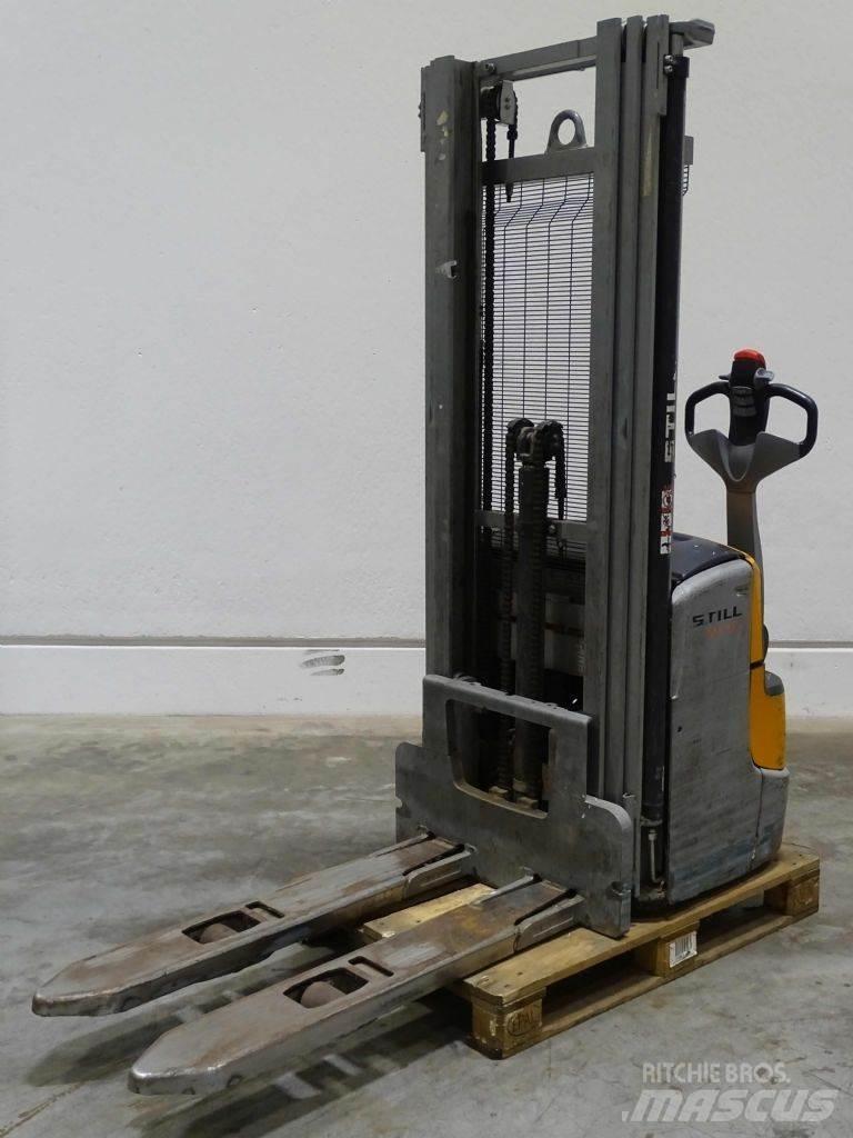 Still EXV14C Empilhador para operador externo